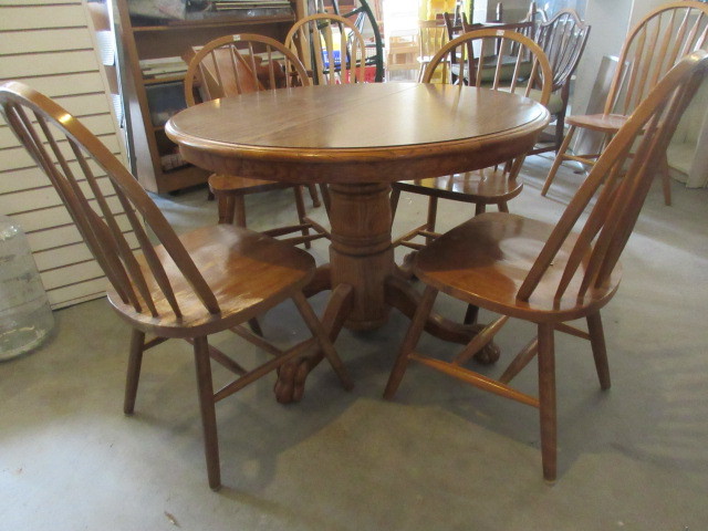 lot 106 image: OAK TABLE AND SOLID WOOD CHAIRS