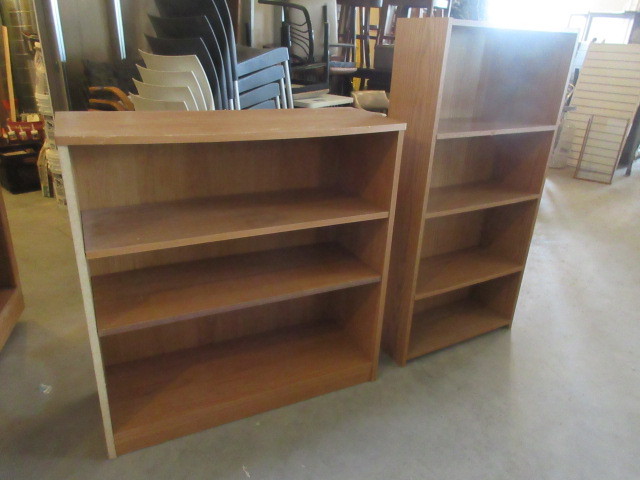 lot 121 image: CONTEMPORARY L AMINATE BOOKCASES