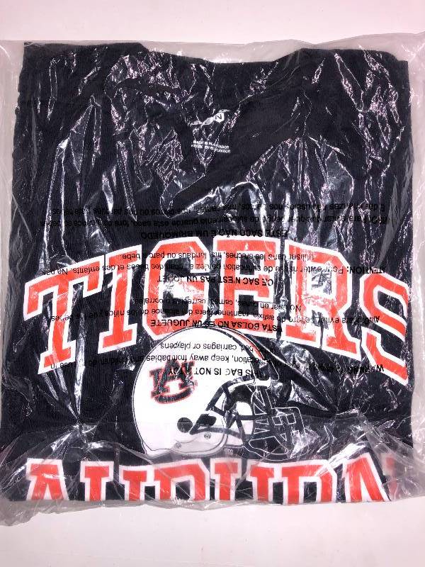 NEW Packaged Youth Large Auburn Tigers Shirts