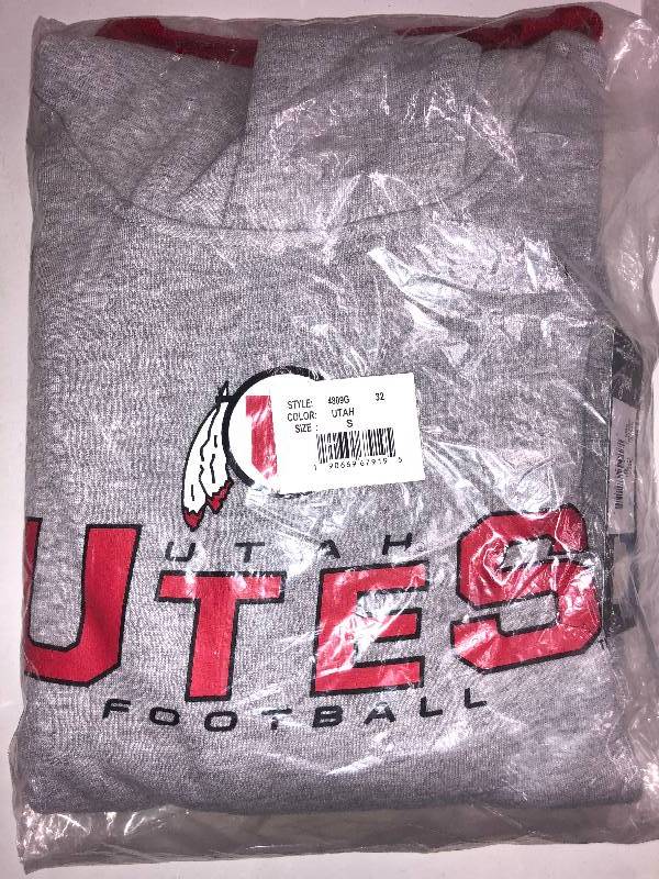 NEW Packaged Youth Small Utah Utes Sweatshirt and Shirt