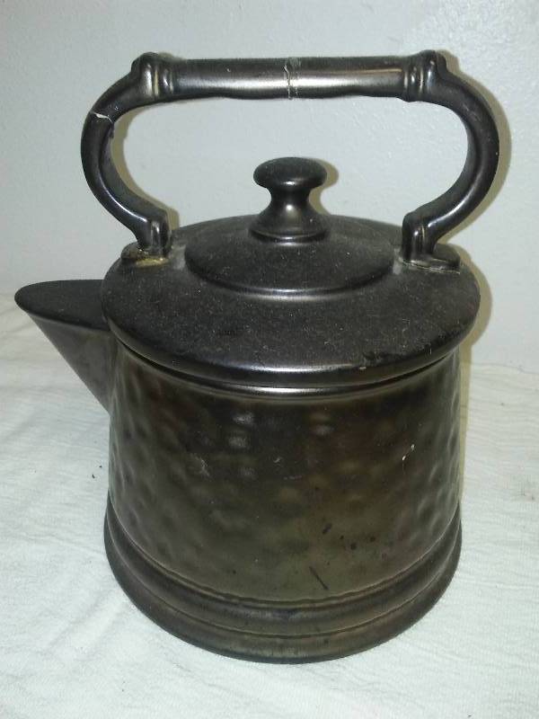 lot 165 image: McCoy vintage cookie jar, amazing condition