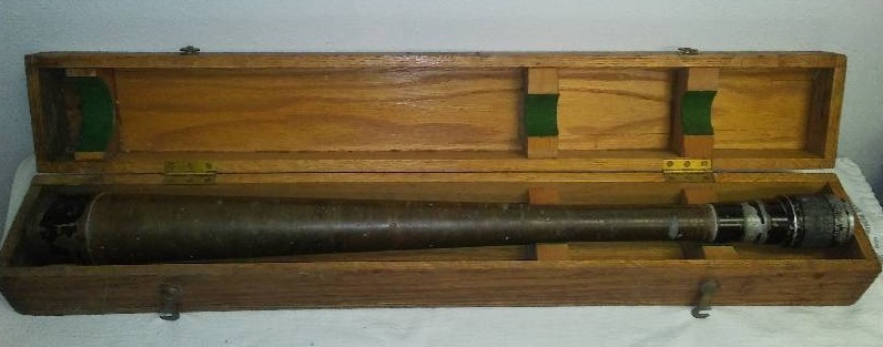 lot 185 image: U.S. Navy brass Spyglass, Mark II 1942