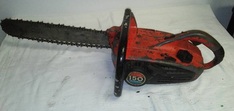 lot 208 image: Homelite Chainsaw 150, 16 in.