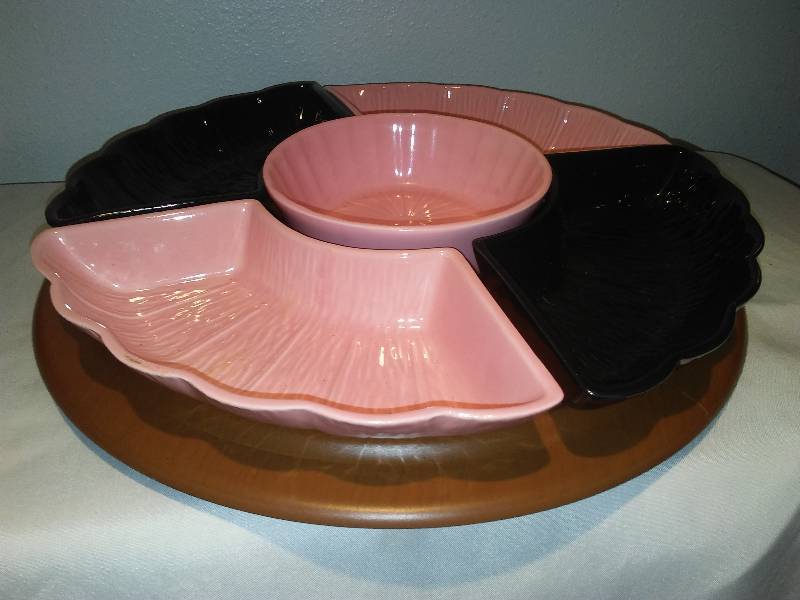 lot 223 image: Vintage Divided Serving Dishes with turn-style