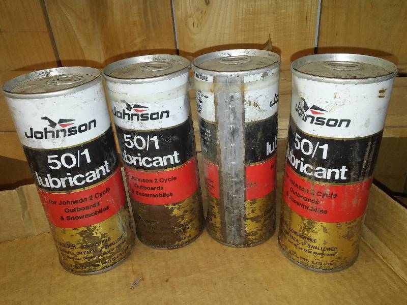 lot 235 image: Johnson Outboard Motor Oil (4)