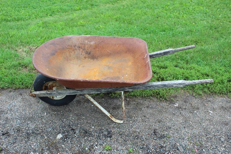 lot 493 image: Jackson Cadet 68 Wheelbarrow