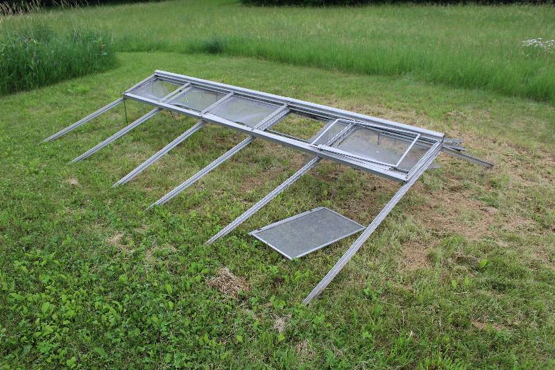 lot 500 image: Greehouse Roof
