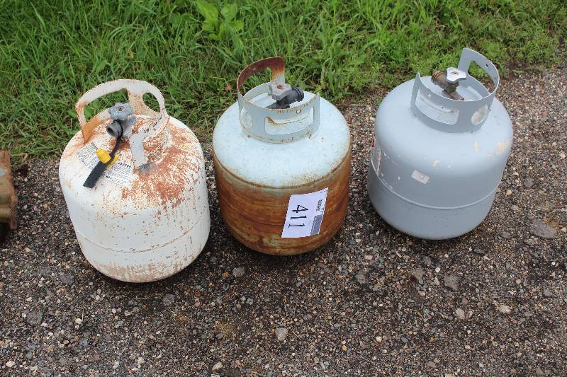 lot 411 image: Lot of (3) Propane Tanks