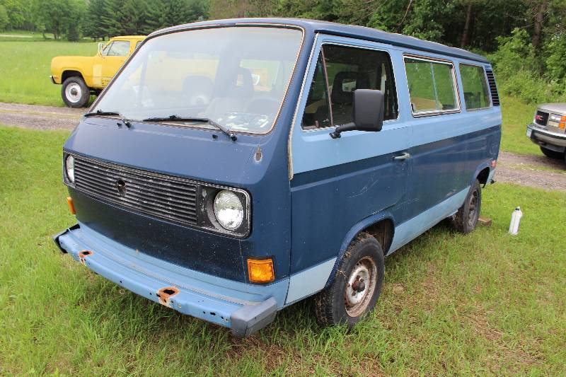 lot 303 image: 1982 VW Vanagon GL
