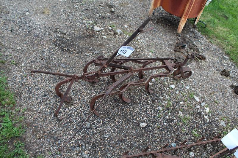lot 330 image: Antique Horse drawn Cultivator
