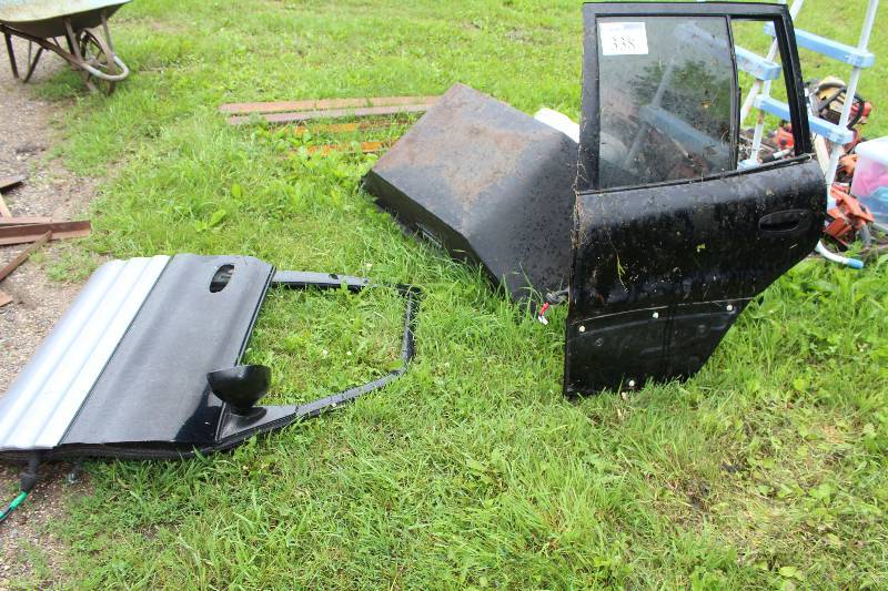 lot 338 image: Toyota RAV4 Driver Rear Door, Passenger Front Door