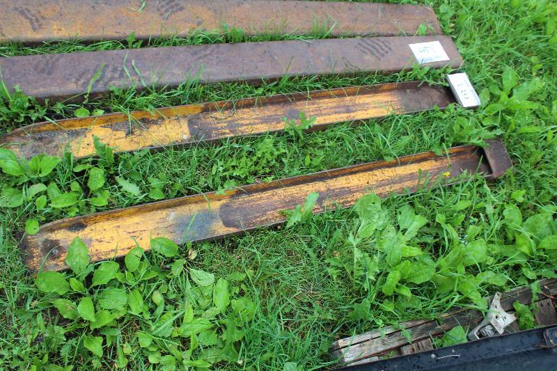 lot 339 image: Lot of (1) Pair of Forklift Extensions