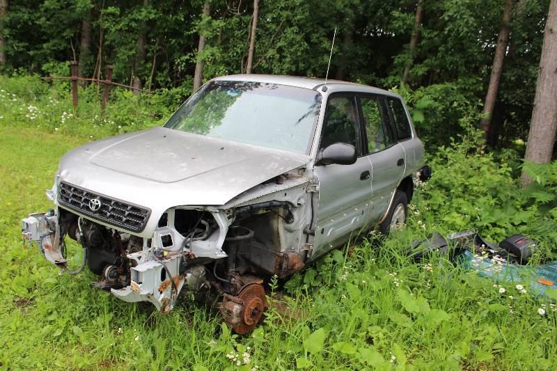lot 314 image: 1998 Toyota RAV4