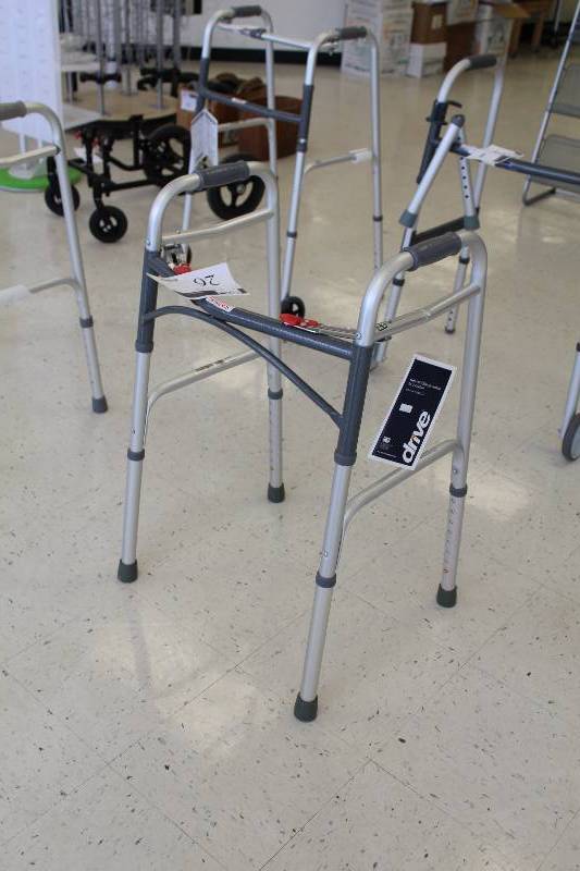 Drive Medical HX5 9JP Deluxe Folding Walker White Bear Lake Health
