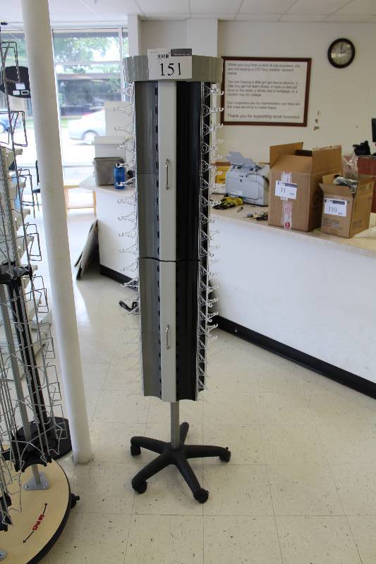 lot 151 image: Commercial Display Racks