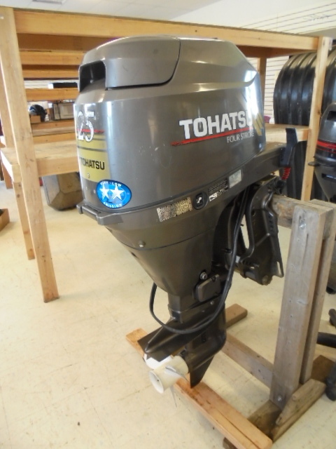 lot 1 image: Tohatsu Outboard Motor