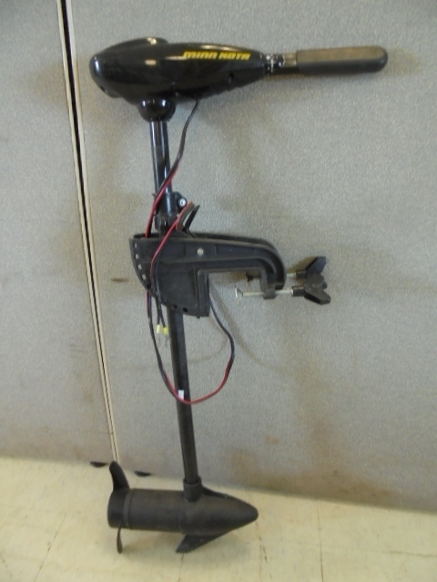 lot 4 image: Minn Kota Trolling Motor