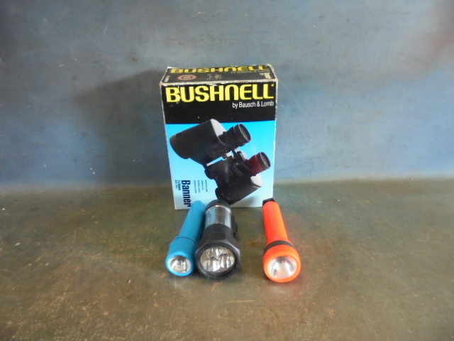 lot 30 image: Binoculars and Flashlights