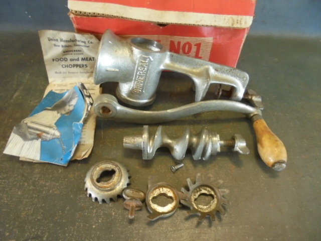 lot 49 image: Food Chopper
