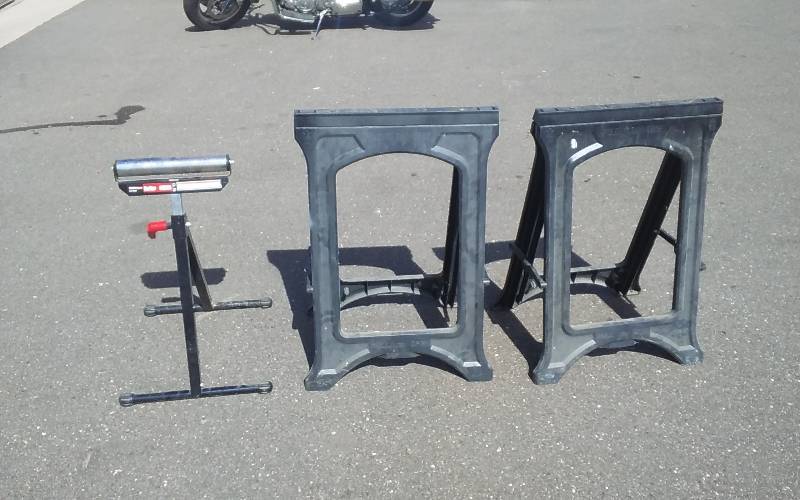 lot 43 image: 2-Saw Horses, 1-Rolling Material Stand