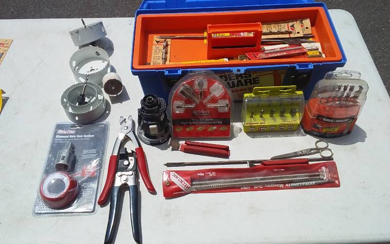 lot 53 image: Drill Bits, Hole Saws, Router Bits, Tool Box