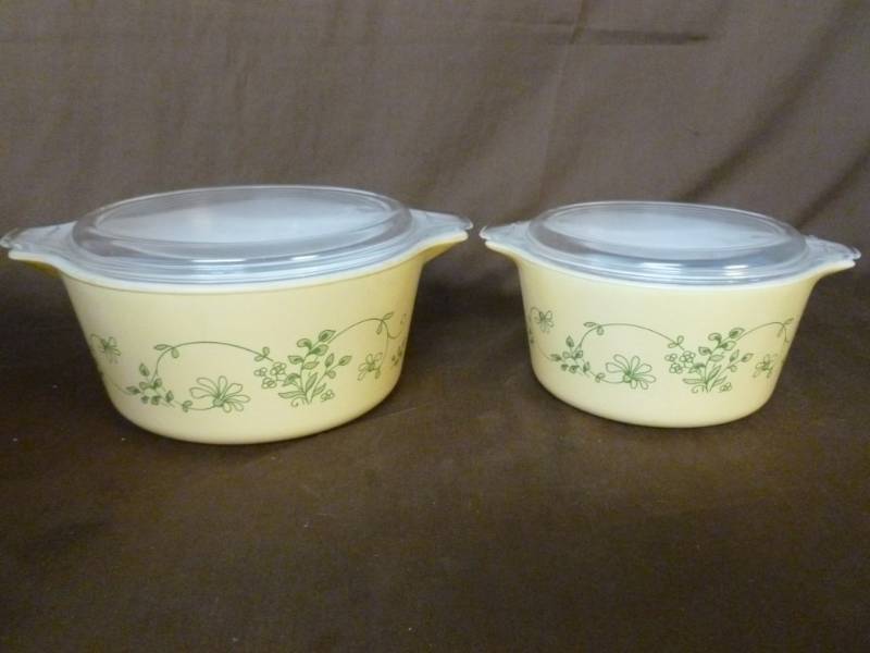 Pyrex Set