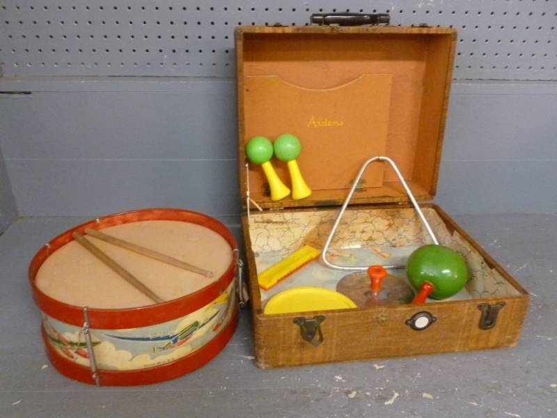Vintage Instrument Set