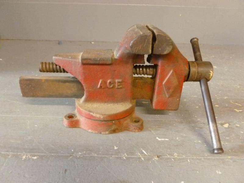 Bench Vise