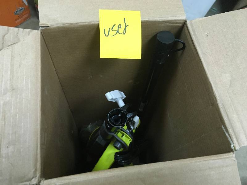 lot 28 image: RYOBI 40-Volt Lithium-Ion Cordless Attachment Capable String Trimmer - 2.6 Ah Battery and Charger Included  USED in working conditions