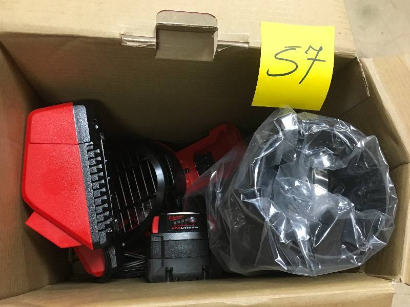 lot 57 image: MILWAKEE M18 FUEL 100 MPH 450 CFM 18-Volt Lithium Ion Brushless Cordless Handheld Blower Kit W 5.0Ah Battery & Charger in good conditions
