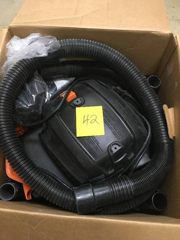 lot 42 image: RIDGID 9 Gal. 4.25-Peak HP NXT WetDry Vac in working conditions