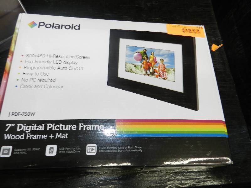 lot 478 image: 7 INCH POLAROID DIGITAL PICTURE FRAME