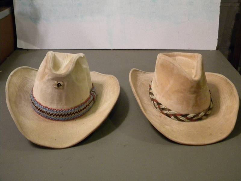 2 Cowboy Hats