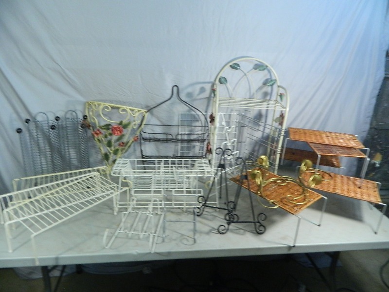 lot 100 image: Shelving, Organizers, Etc
