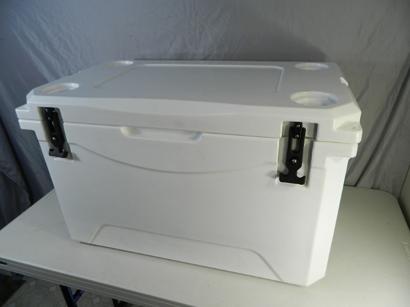 lot 1 image: New Rotomold Cooler