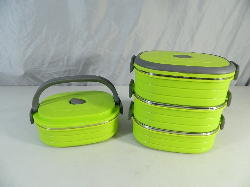 lot 8 image: New Bento Style Lunchboxes  Containers