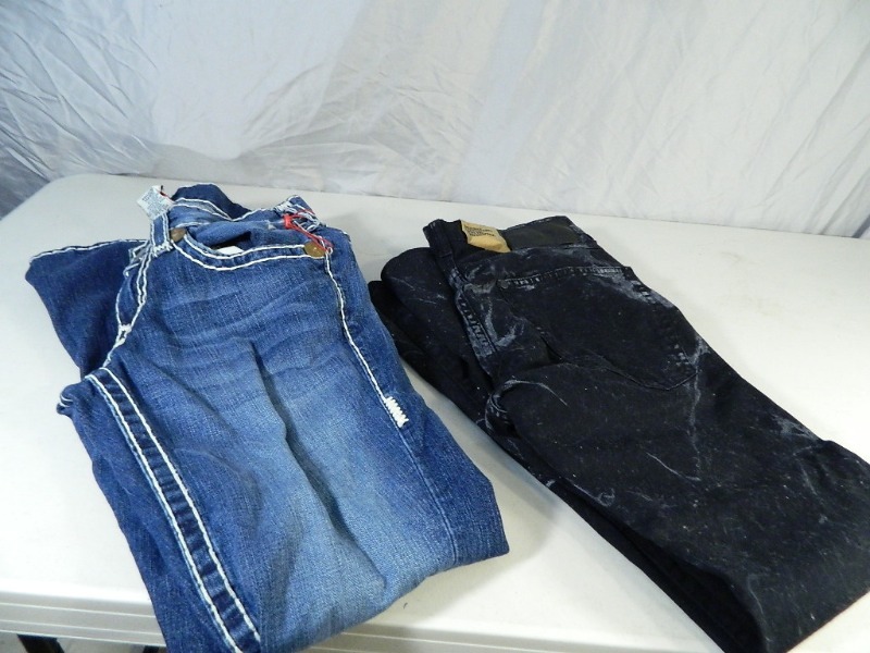 lot 45 image: 2 Pairs of New Mens Pants