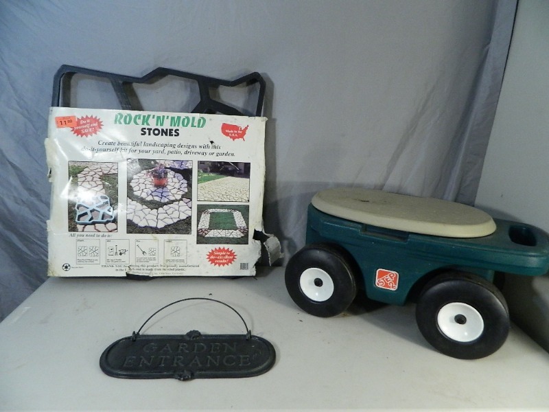 lot 62 image: Garden  Lawn Items