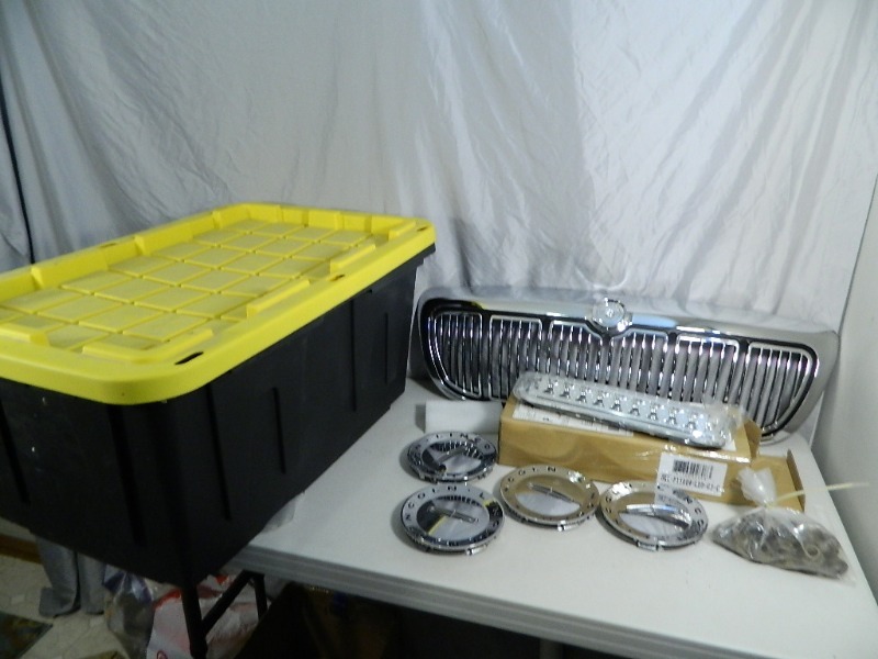 lot 117 image: Tuff Tote, Mercury Grille, F150 LED Light, Etc