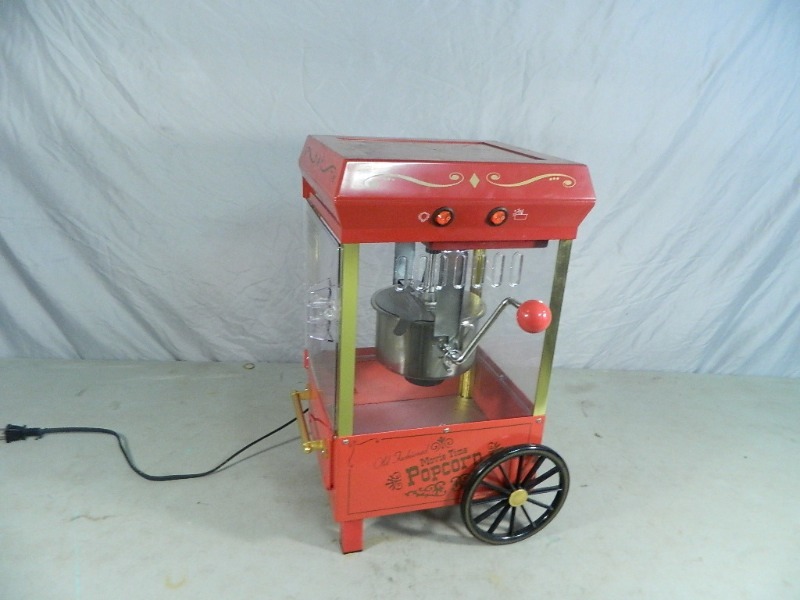 lot 58 image: Cute Tabletop Popcorn Machine