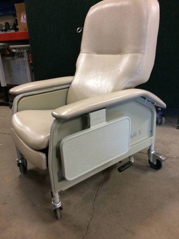 lot 5 image: Retails New $2000 - Lumex FR566G851 Mobile Deluxe Clinic Patient Care Recliner Patient Geri Chair Ultimate Comfort - Capacity 350 lb With Side Tables Clinical Care Recliner - Excellent Condition