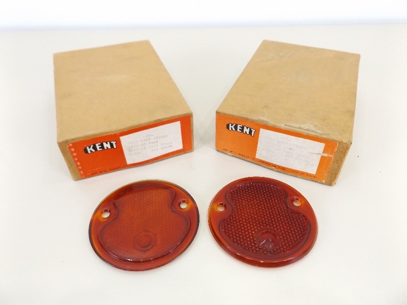 lot 11 image: 24 Rare No Center Original NOS Ford T302 Red Glass Tail Light Lenses