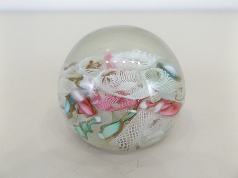 lot 30 image: Vintage Murano Latticino Paperweight