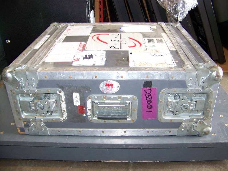lot 87 image: JAN-AL, Hard Sided Equipment  Travel Case with Rack Rails and Removable Panels