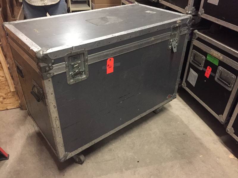 lot 66 image: Large, Hard-Sided, Foam-Lined ShippingTravel Case on Heavy-Duty Casters & Two (2) Electric Power Units