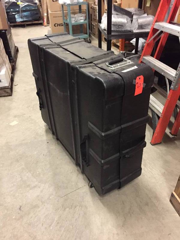 lot 68 image: Portable Tradeshow Trade Show Display System in Hard-Sided Molded Plastic Case