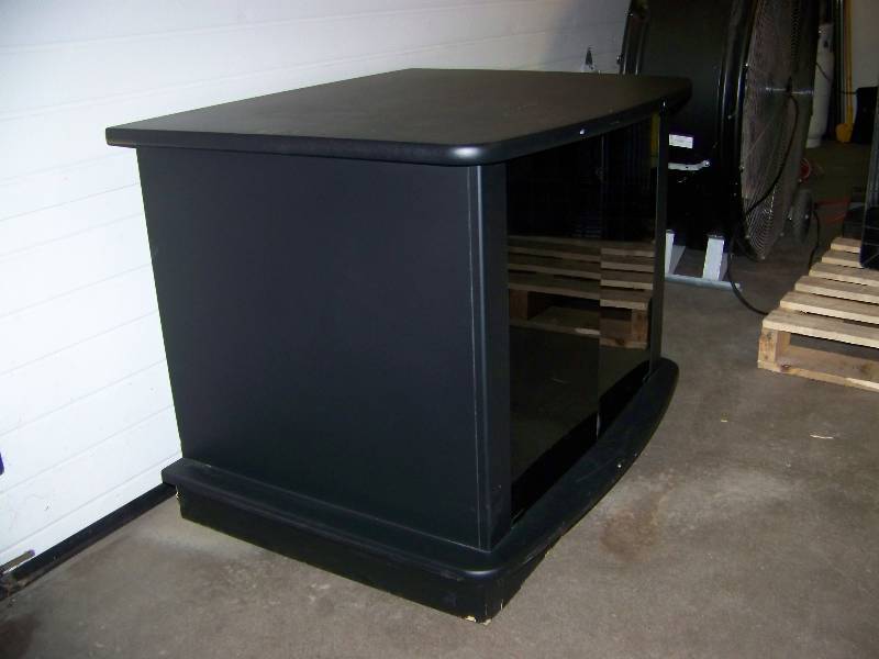 lot 48 image: Multi-Media Display  TV   Audio Video (AV) Cart on Wheels