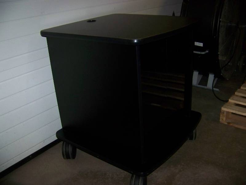 lot 49 image: Multi-Media Display  TV   Audio Video (AV) Cart on Wheels