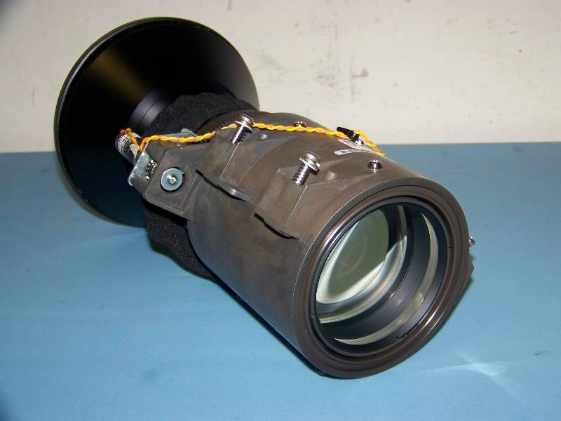 lot 34 image: Sony, VPLL-2014, Projection Lens - NEW in Orignal, Sealed Box