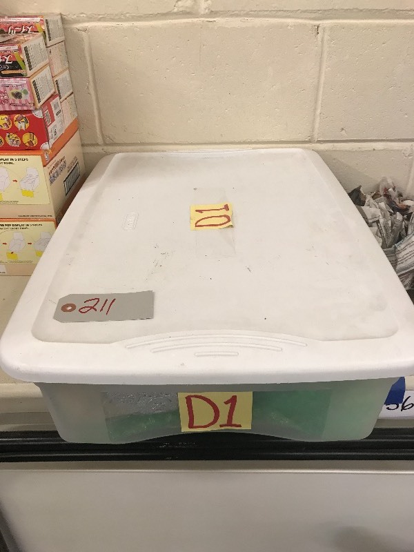 BIN LOT OF MINIATURE AND DOLL ACCESSORIES